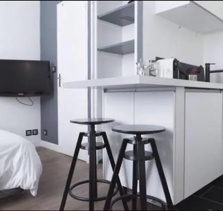 Apartment Quai Bourgeois